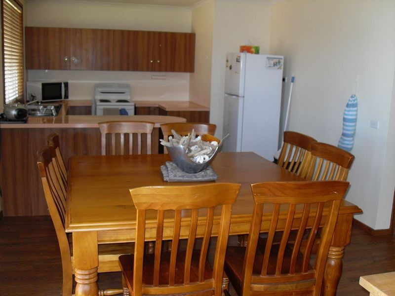 11 Kitchener Road, Tuross Head NSW 2537