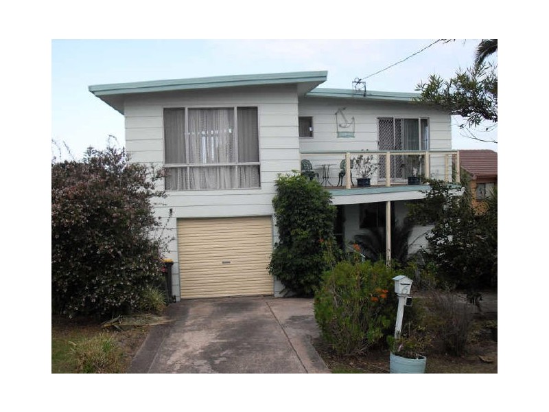 6 Kitchener Road, Tuross Head NSW 2537