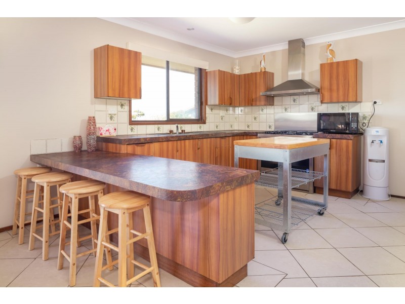 4 Bream Street, Tuross Head NSW 2537