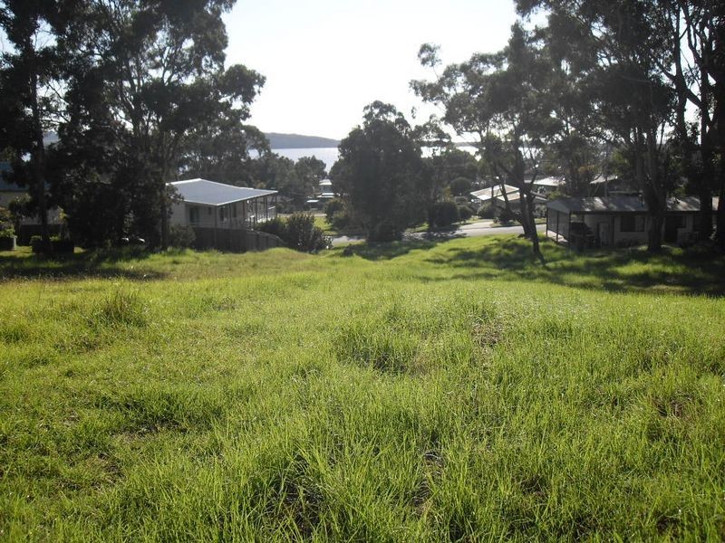 88 Coogee Street, Tuross Head NSW 2537