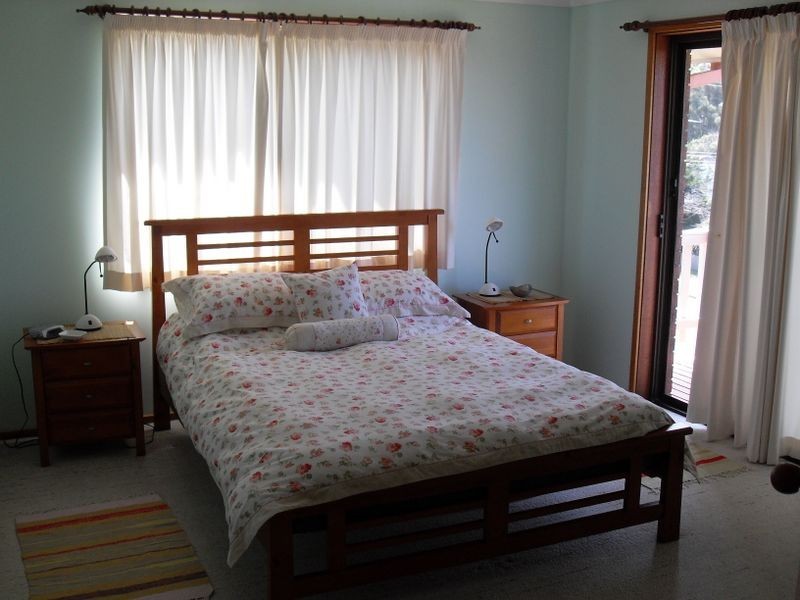 42 Marlin Street, Tuross Head NSW 2537