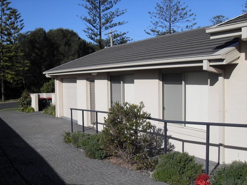 Unit 1/105 Tuross Boulevarde, Tuross Head NSW 2537