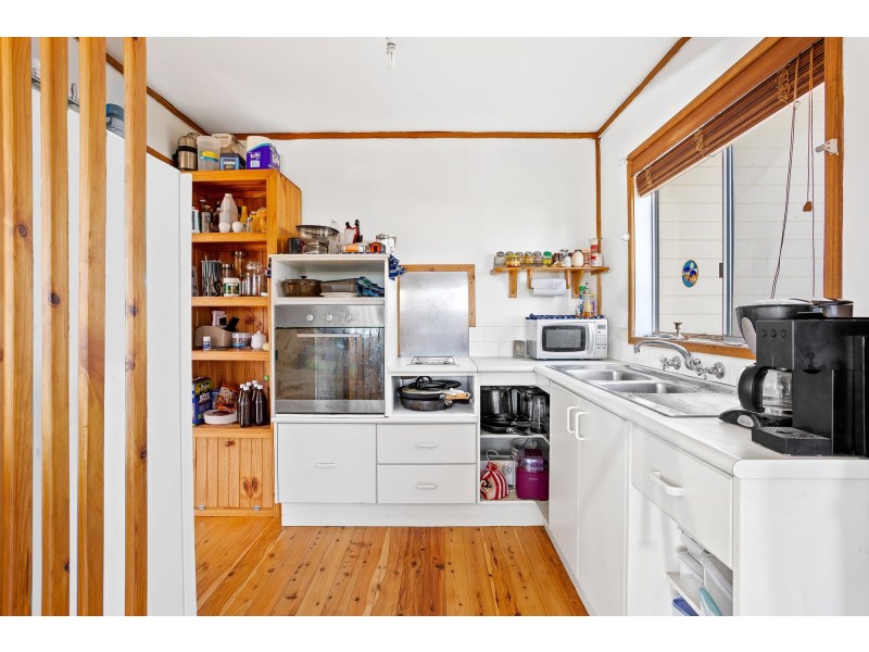 14 Lake Street, Tuross Head NSW 2537