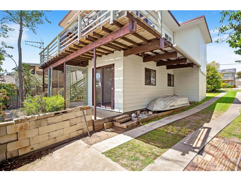 14 Lake Street, Tuross Head NSW 2537