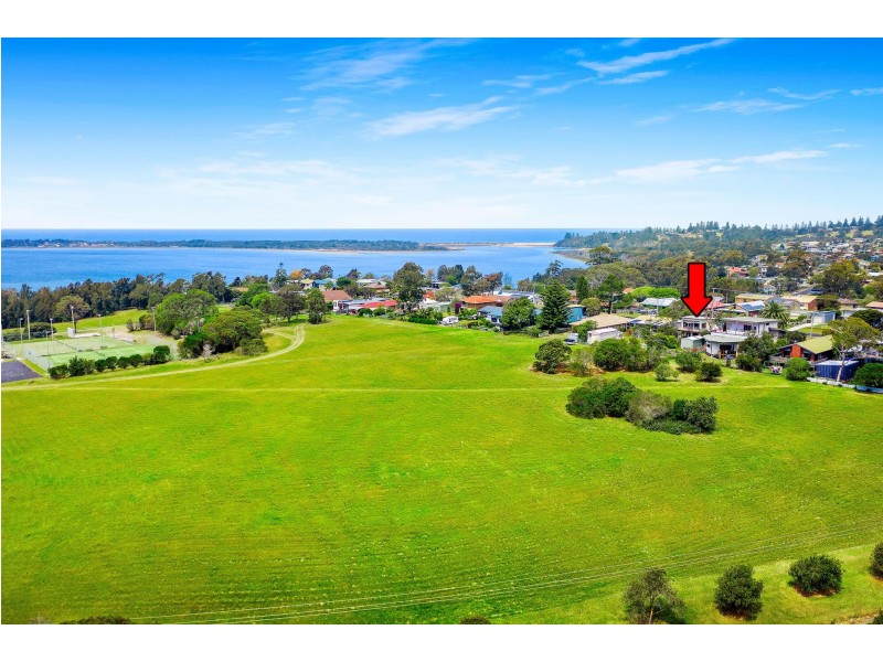 14 Lake Street, Tuross Head NSW 2537