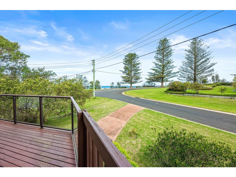 72 Nelson Parade, Tuross Head NSW 2537