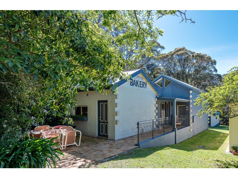 10 Hood Crescent, Tuross Head NSW 2537