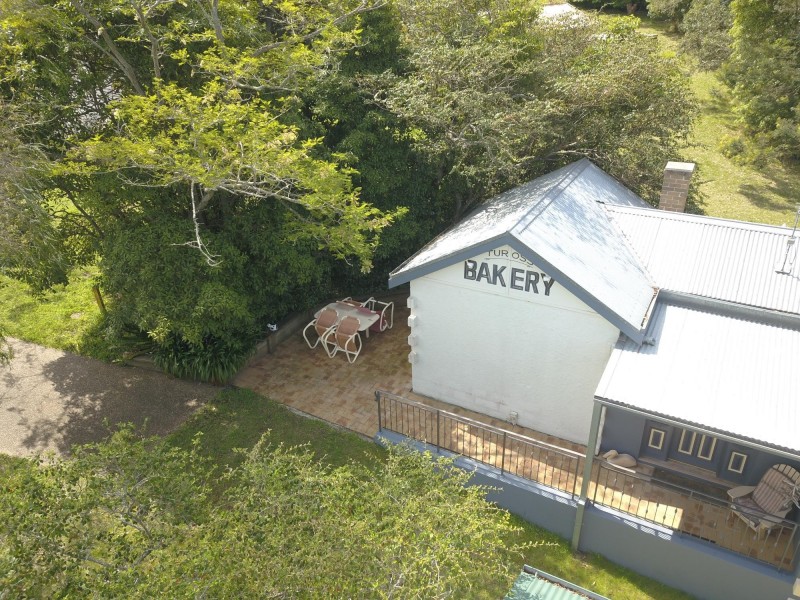 10 Hood Crescent, Tuross Head NSW 2537