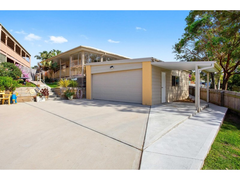 12 Green Place, Tuross Head NSW 2537