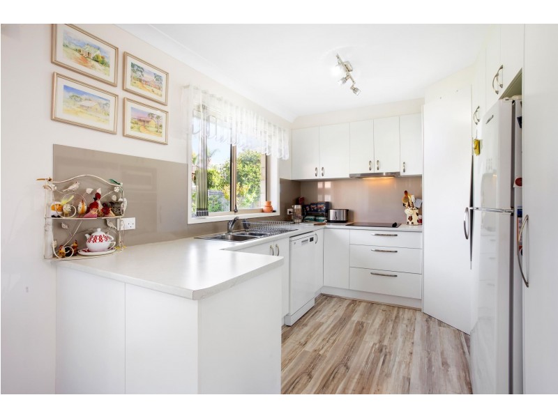 12 Green Place, Tuross Head NSW 2537