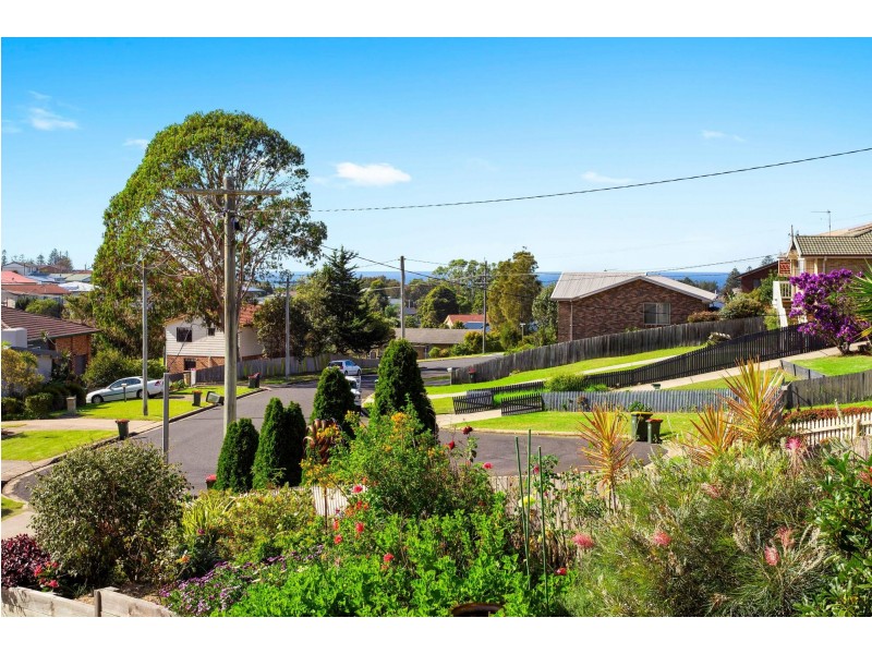 12 Green Place, Tuross Head NSW 2537