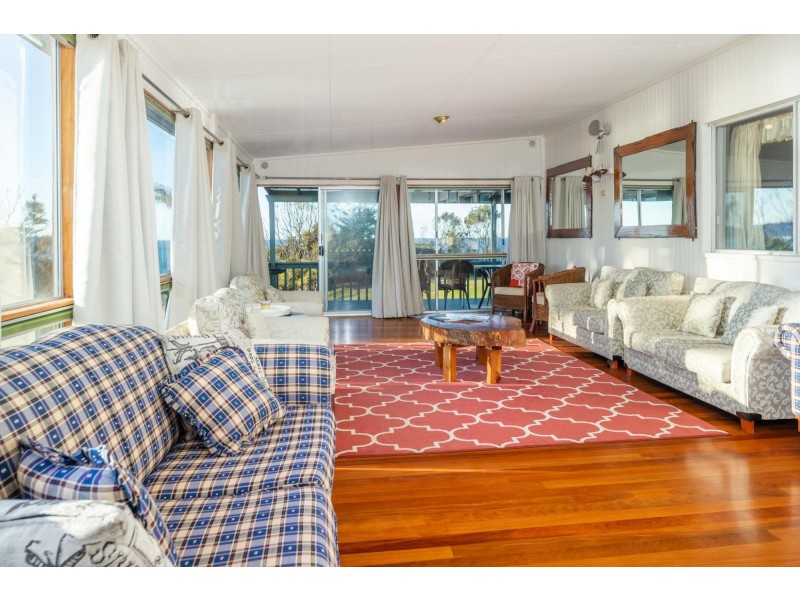 5 Comerang Place, Potato Point NSW 2545