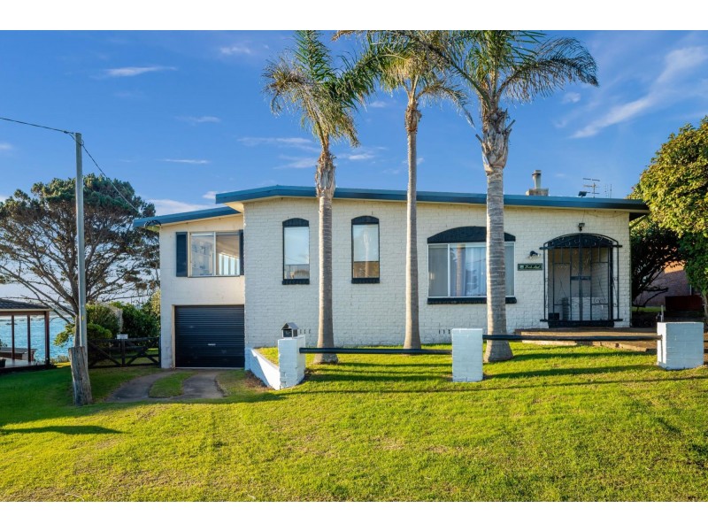 5 Comerang Place, Potato Point NSW 2545