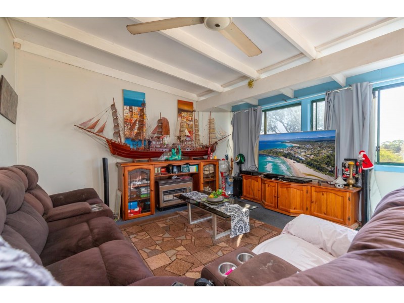22 Coogee Street, Tuross Head NSW 2537