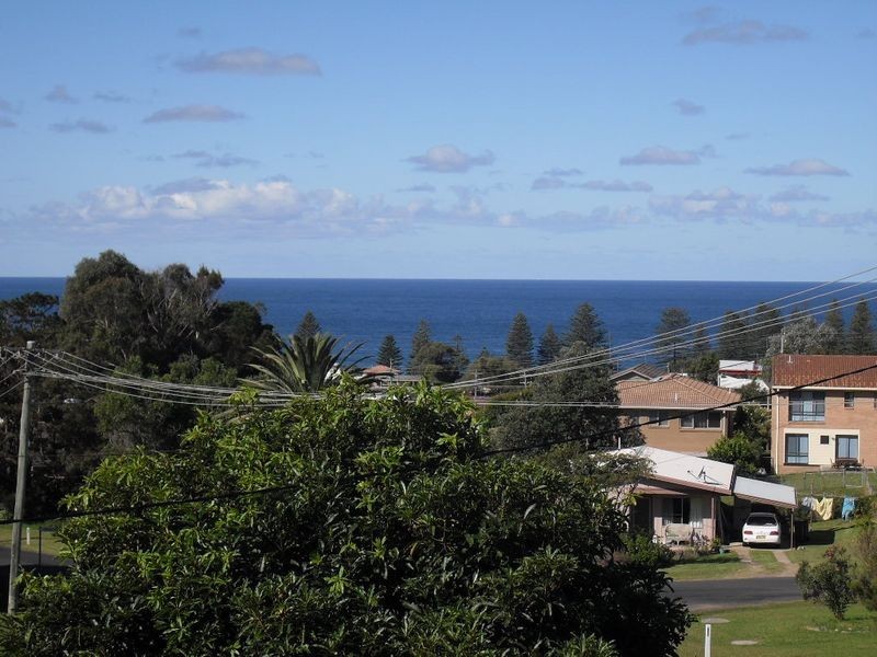 13 Salmon Street, Tuross Head NSW 2537