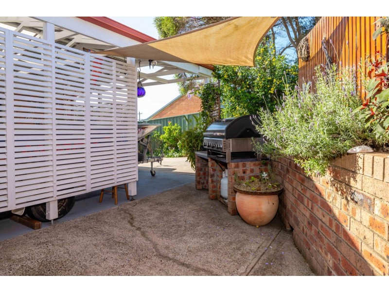 9 Anderson Avenue, Tuross Head NSW 2537