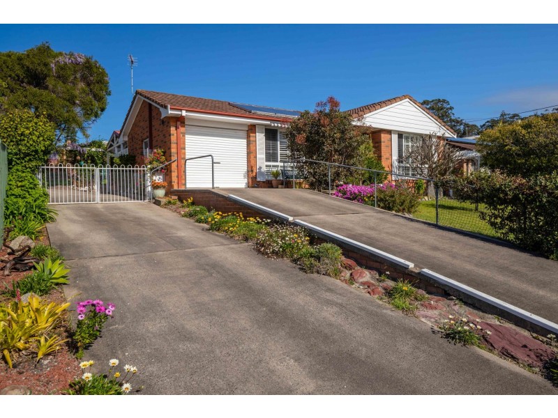 9 Anderson Avenue, Tuross Head NSW 2537