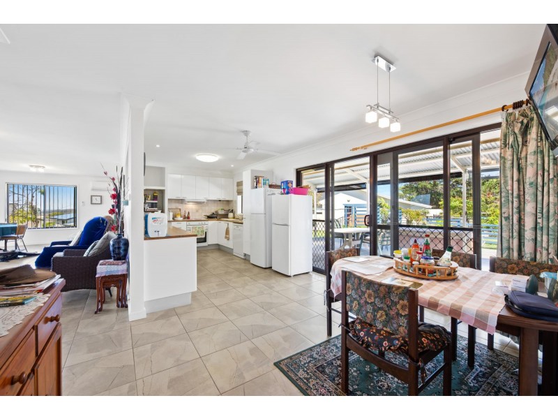 23 Craddock Road, Tuross Head NSW 2537