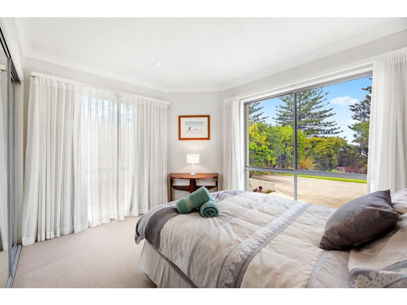131 Tuross Boulevarde, Tuross Head NSW 2537