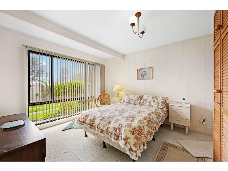 4 Kerrie Close, Tuross Head NSW 2537