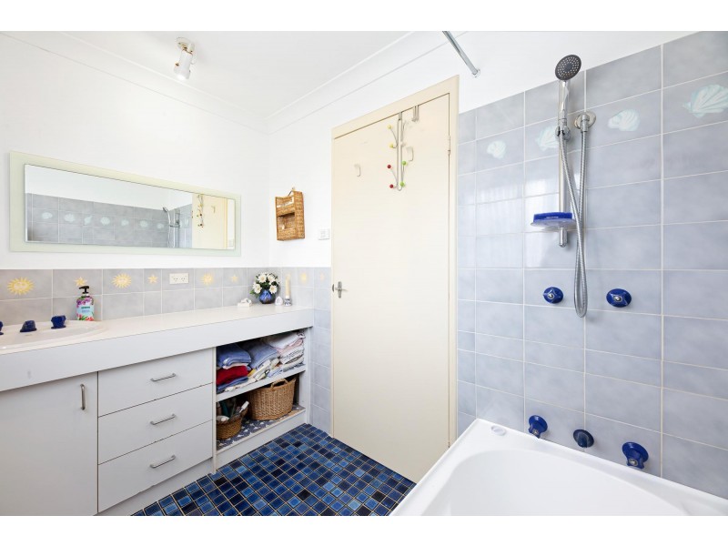 4 Kerrie Close, Tuross Head NSW 2537