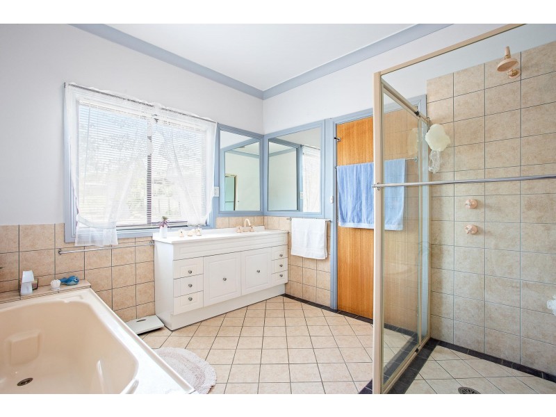 13 Manly Street, Tuross Head NSW 2537