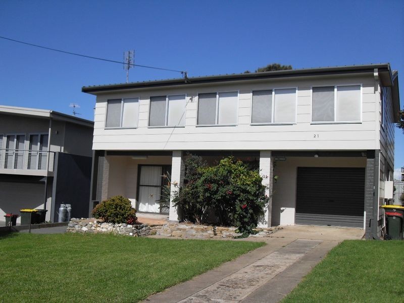 21 Beach Street, Tuross Head NSW 2537