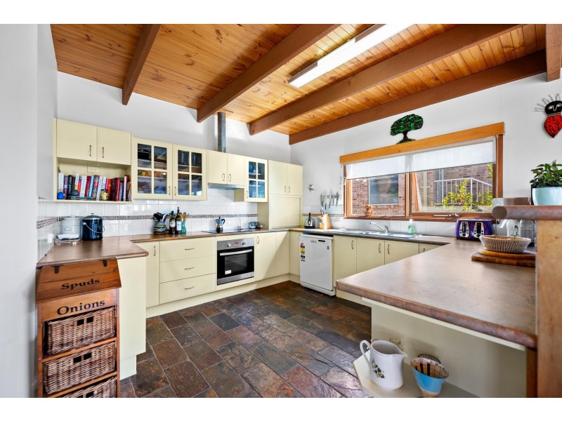 81 Coogee Street, Tuross Head NSW 2537