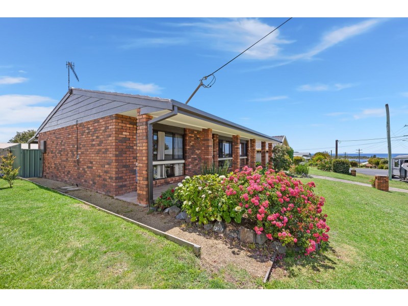 32 Coila Avenue, Tuross Head NSW 2537