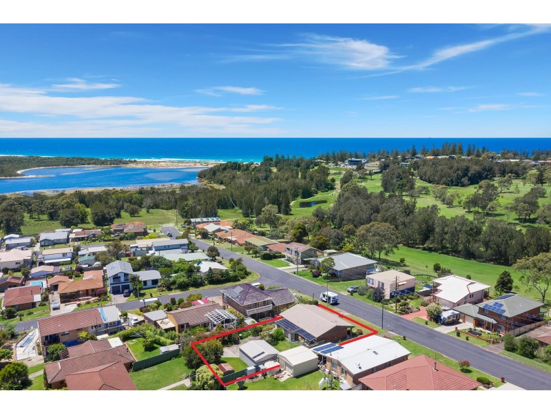 32 Coila Avenue, Tuross Head NSW 2537