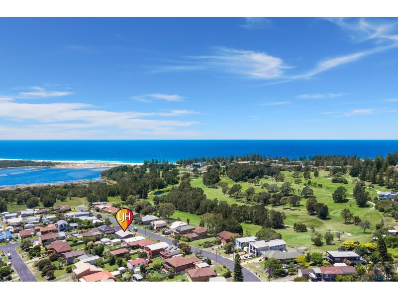 32 Coila Avenue, Tuross Head NSW 2537