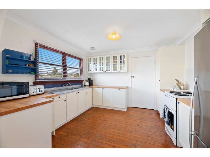 3 Kitchener Road, Tuross Head NSW 2537