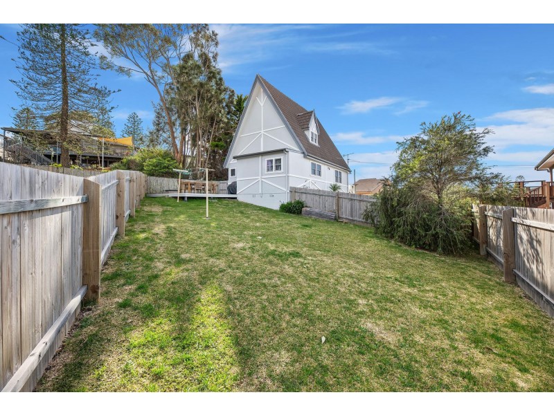 3 Kitchener Road, Tuross Head NSW 2537