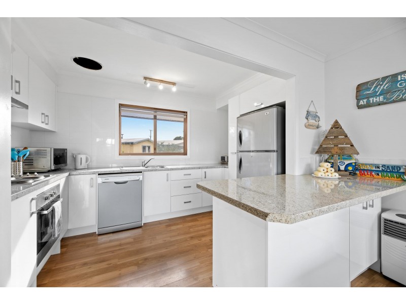 6 Brighton Street, Tuross Head NSW 2537