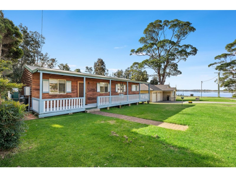 24 Foam Street, Tuross Head NSW 2537