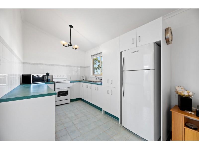 24 Foam Street, Tuross Head NSW 2537