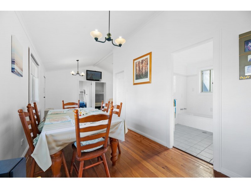 24 Foam Street, Tuross Head NSW 2537