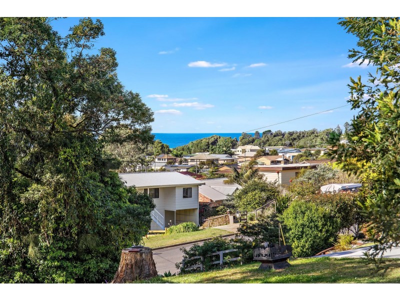 95 Coogee Street, Tuross Head NSW 2537
