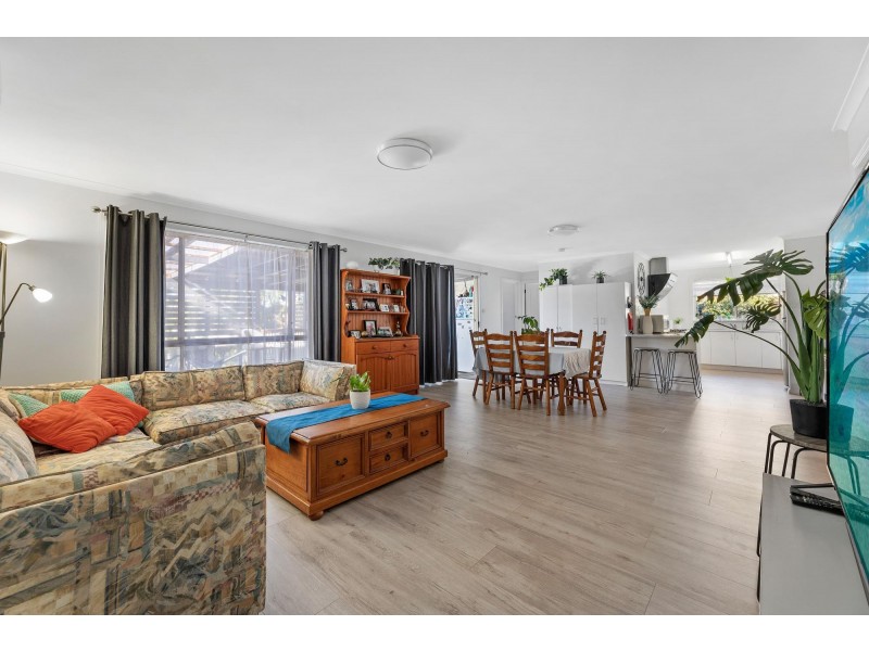 20 Bondi Street, Tuross Head NSW 2537