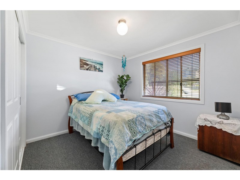 20 Bondi Street, Tuross Head NSW 2537