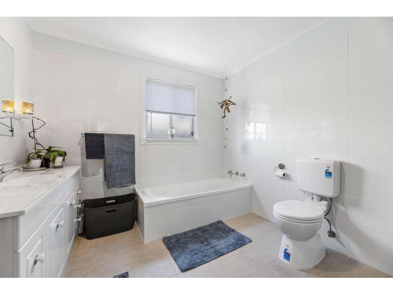 20 Bondi Street, Tuross Head NSW 2537