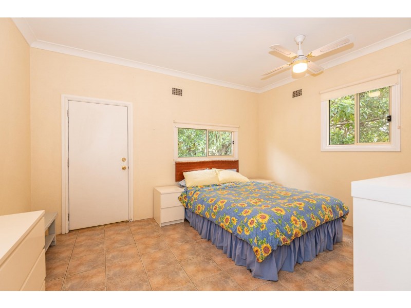 A/10 Hood Crescent, Tuross Head NSW 2537