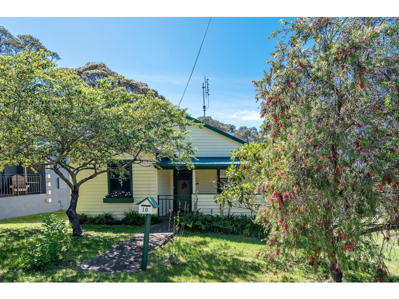 B/10 Hood Crescent, Tuross Head NSW 2537