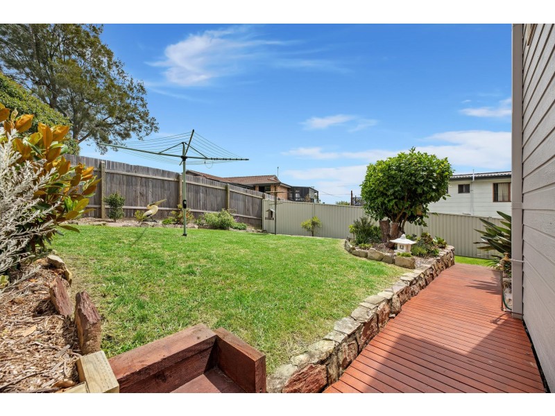 12 Anderson Avenue, Tuross Head NSW 2537