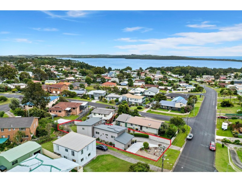 12 Anderson Avenue, Tuross Head NSW 2537
