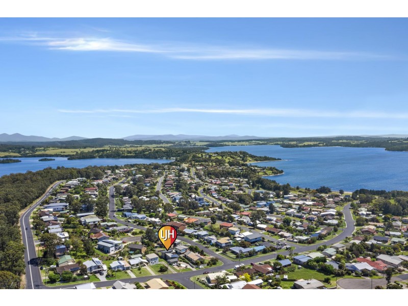 12 Anderson Avenue, Tuross Head NSW 2537