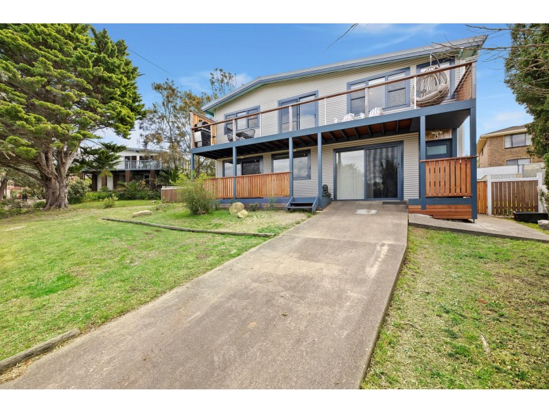 4 Evans Road, Tuross Head NSW 2537
