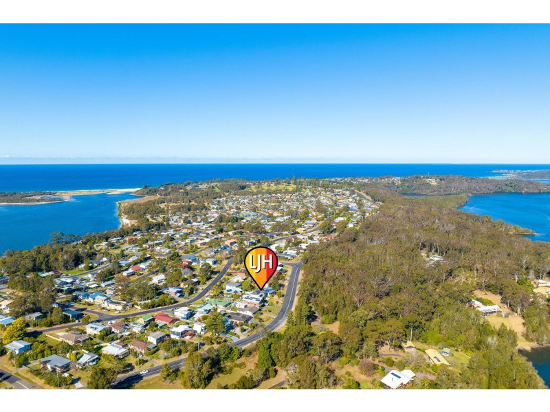 28 Hector McWilliam Drive, Tuross Head NSW 2537