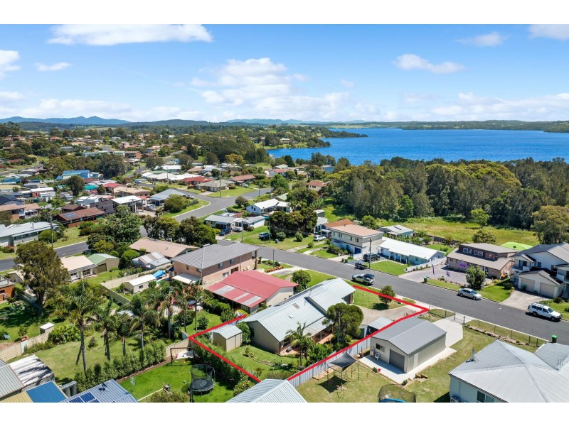 7 Andrew Avenue, Tuross Head NSW 2537