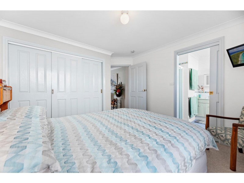 7 Andrew Avenue, Tuross Head NSW 2537